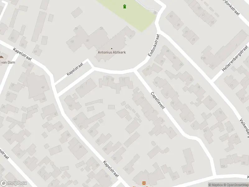 Brandweer met gepaste spoed naar de Kapelstraat in Veghel vanwege een buitenbrand