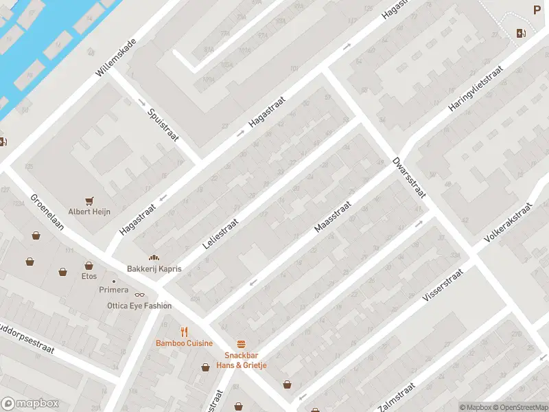 Ambulance met grote spoed naar de Leliestraat in Schiedam