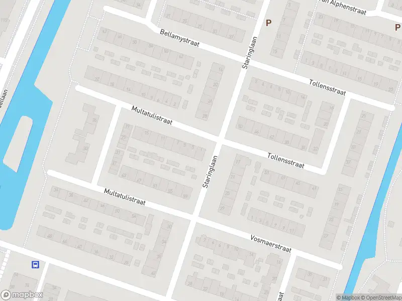 Ambulance met grote spoed naar de Multatulistraat in Ridderkerk