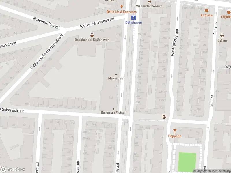 Ambulance met grote spoed naar de Spanjaardstraat in Rotterdam