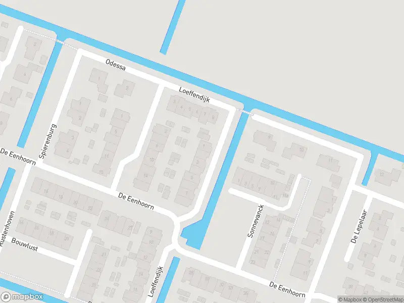 Ambulance met grote spoed naar de Loeffendijk in Middenbeemster