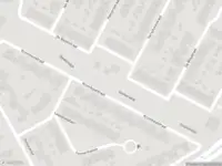 Brandweer met grote spoed naar de Oudstraat in Deventer vanwege gebouwbrand