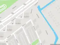 Ambulance met grote spoed naar de Binkhorst in Rotterdam