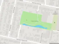 Ambulance met gepaste spoed naar de Karel Doormanstraat in Oud-Beijerland