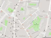 Ambulance met grote spoed naar de Grote Houtstraat in Haarlem