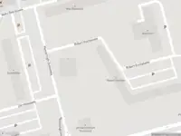 Ambulance met gepaste spoed naar de Robert Kochplaats in Rotterdam