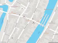 Brandweer met grote spoed naar de Hellingstraat in Muiden