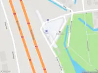 Ambulance met gepaste spoed naar de Schalekampplein in Pernis Rotterdam