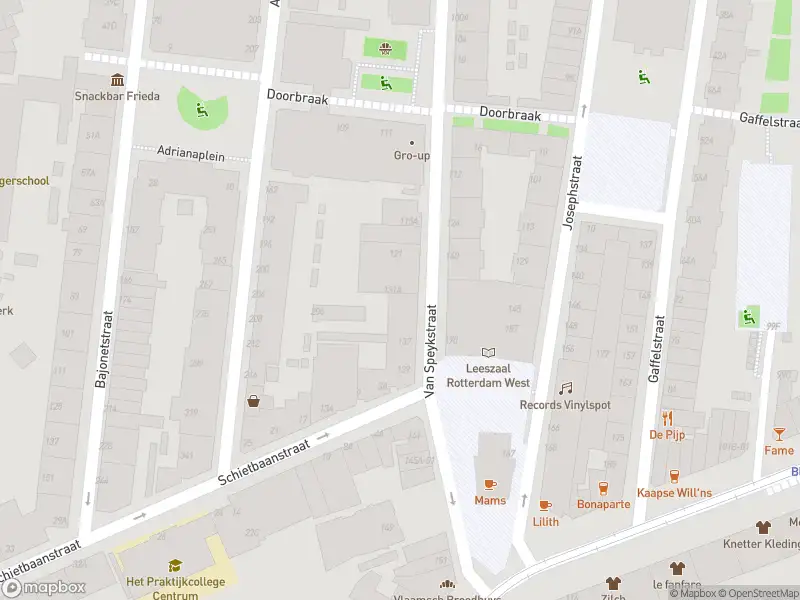 Ambulance met grote spoed naar de Van Speykstraat in Rotterdam