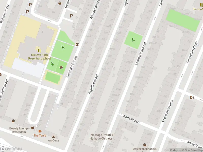 Ambulance met grote spoed naar de Aegidiusstraat in Rotterdam