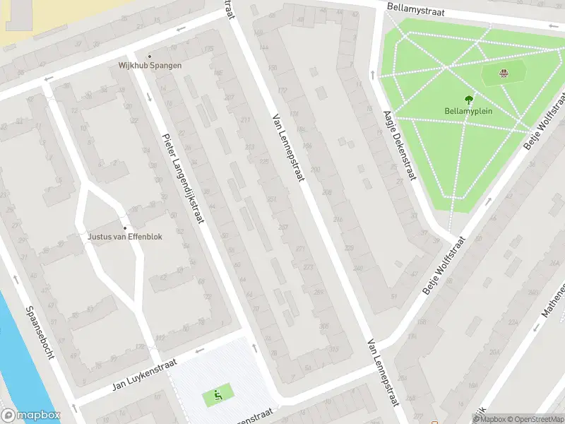 Ambulance met grote spoed naar de Van Lennepstraat in Rotterdam