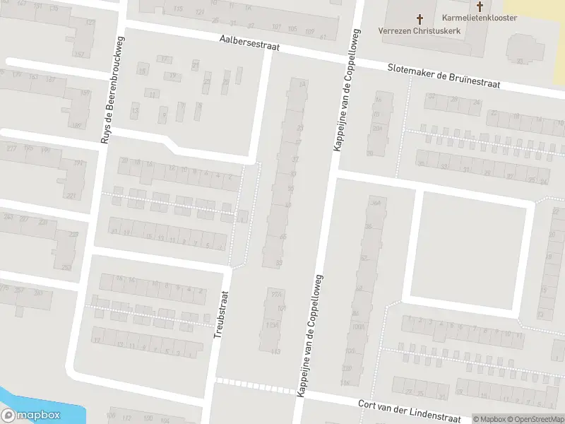 Ambulance met grote spoed naar de Kappeijne van de Coppelloweg in Dordrecht