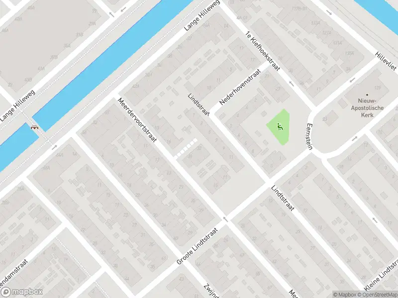 Ambulance met gepaste spoed naar de Schobbelantstraat in Rotterdam