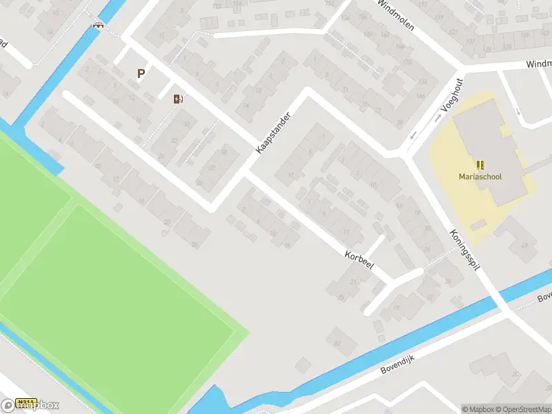 Ambulance met grote spoed naar de Korbeel in Wateringen