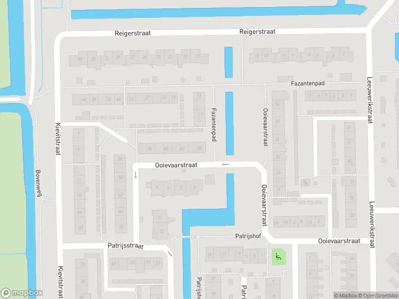 Ambulance met gepaste spoed naar de Ooievaarstraat in Strijen