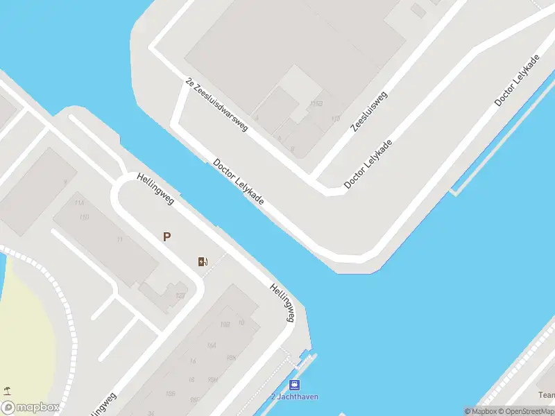 Ambulance met gepaste spoed naar de Zeesluisweg in 's-Gravenhage