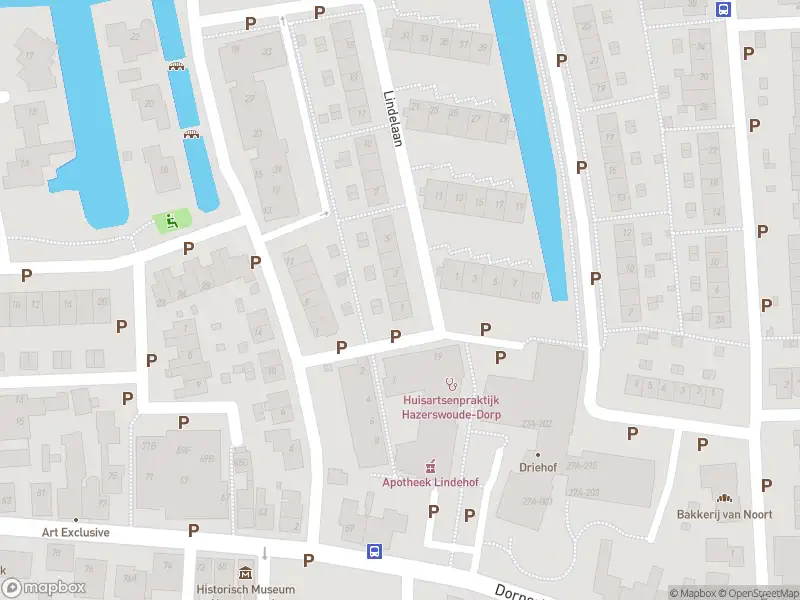 Ambulance met grote spoed naar de Lindelaan in Hazerswoude-Dorp