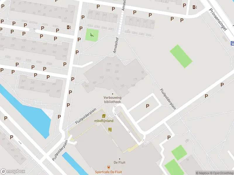 Ambulance met grote spoed naar de Grashof in Leidschendam