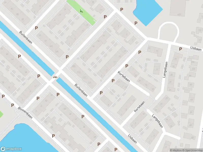 Ambulance met gepaste spoed naar de IJsbaan in Gorinchem