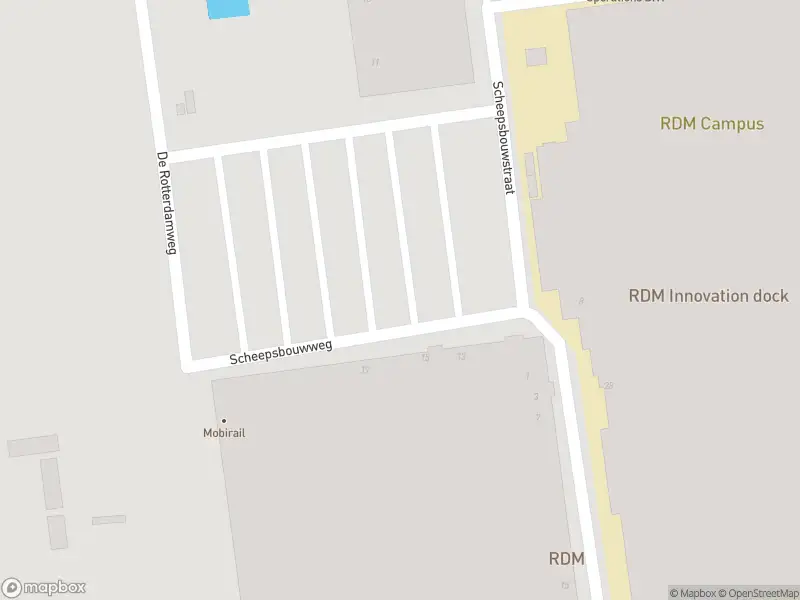 Ambulance met grote spoed naar de Scheepsbouwplein in Rotterdam