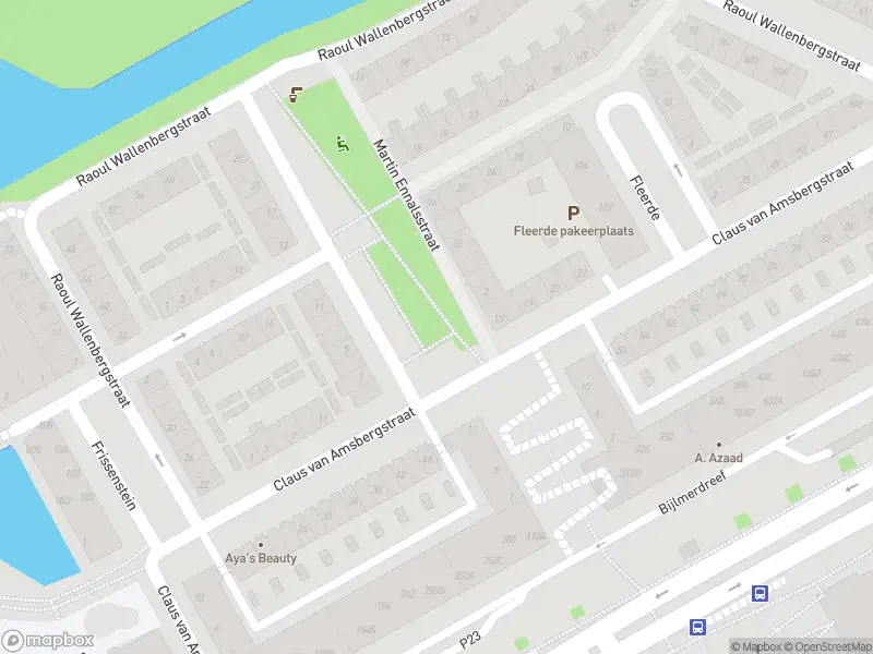 Brandweer met gepaste spoed naar de Raoul Wallenbergstraat in Amsterdam