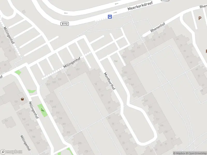 Ambulance met grote spoed naar de Ravenswaaipad in Amsterdam