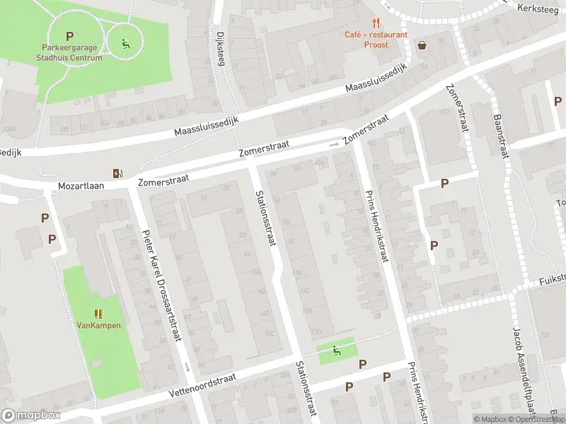 Ambulance met gepaste spoed naar de Stationsstraat in Vlaardingen