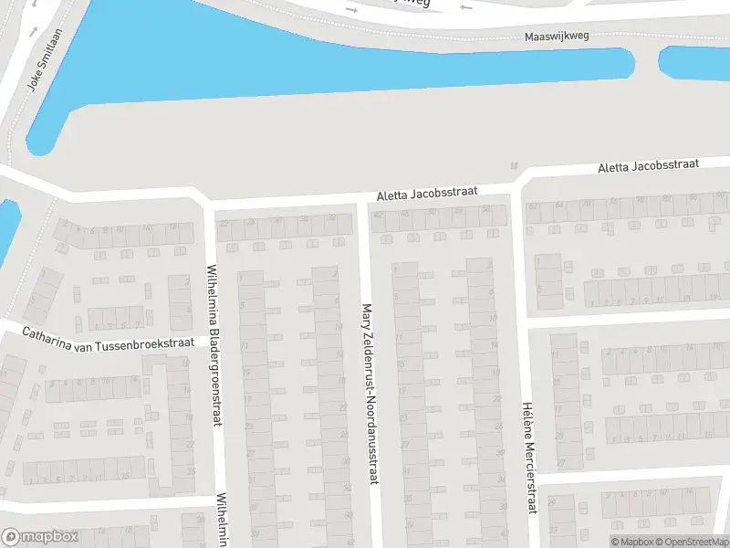 Ambulance met gepaste spoed naar de Mary Zeldenrust-Noordanusstraat in Spijkenisse