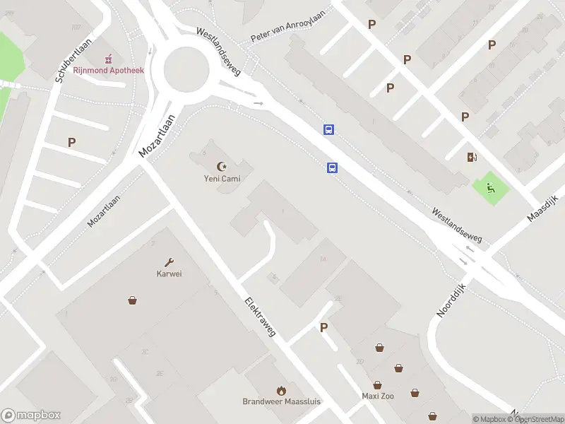 Ambulance met grote spoed naar de Westlandseweg in Maassluis