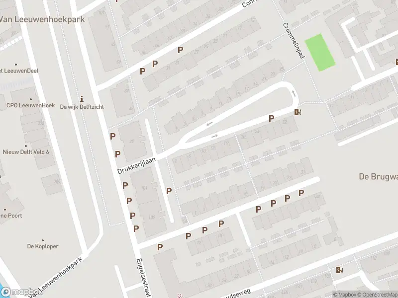 Ambulance met grote spoed naar de Engelsestraat in Delft