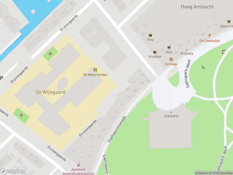 Ambulance met gepaste spoed naar de Druivengaarde in Hendrik-Ido-Ambacht