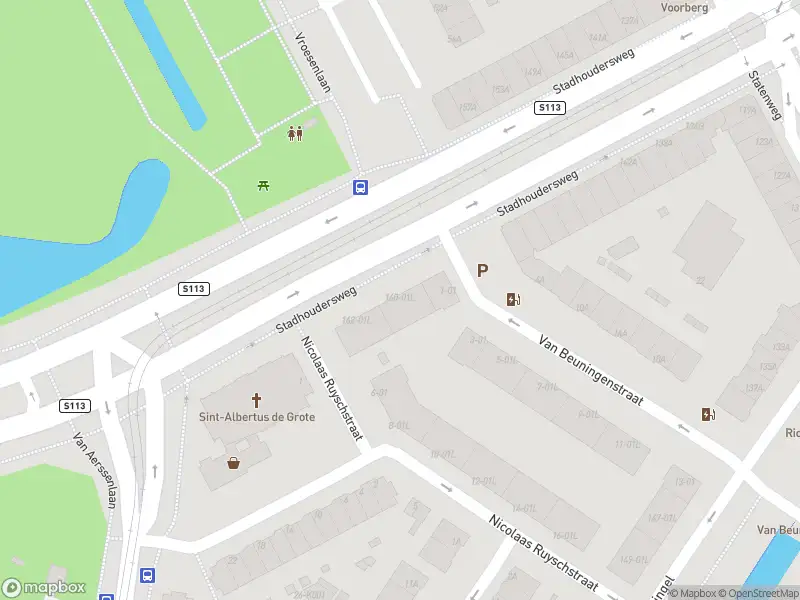 Ambulance met gepaste spoed naar de Stadhoudersweg in Rotterdam