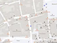 Brandweer met gepaste spoed naar de Helmstraat in Maastricht