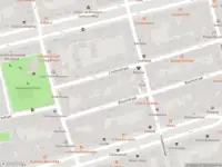 Ambulance met grote spoed naar de Boomstraat in Amsterdam