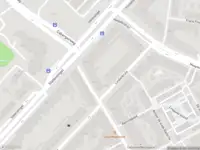 Brandweer met gepaste spoed naar de Capucijnenstraat in Maastricht vanwege waarnemen gaslucht