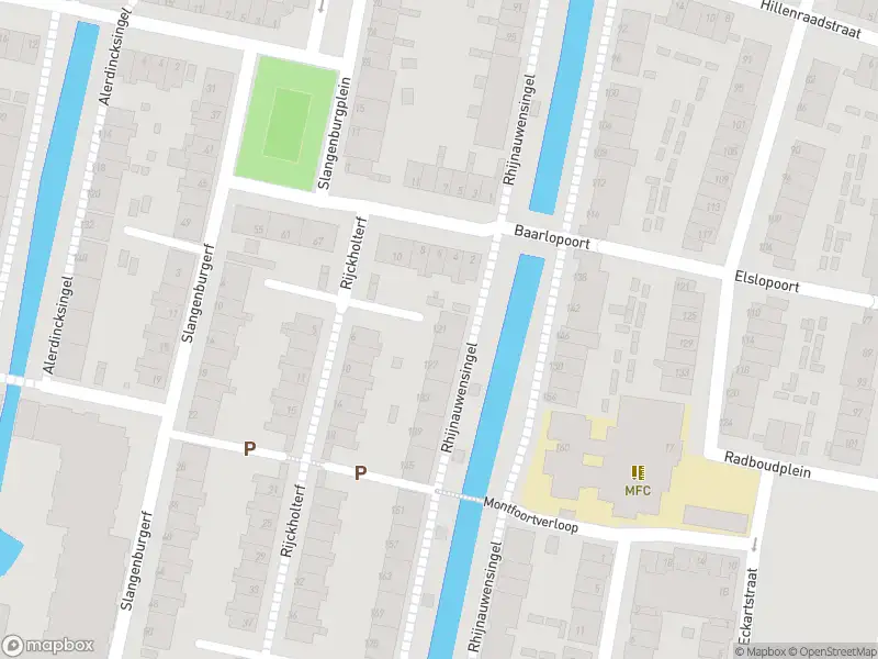 Ambulance met grote spoed naar de Rhijnauwensingel in Rotterdam