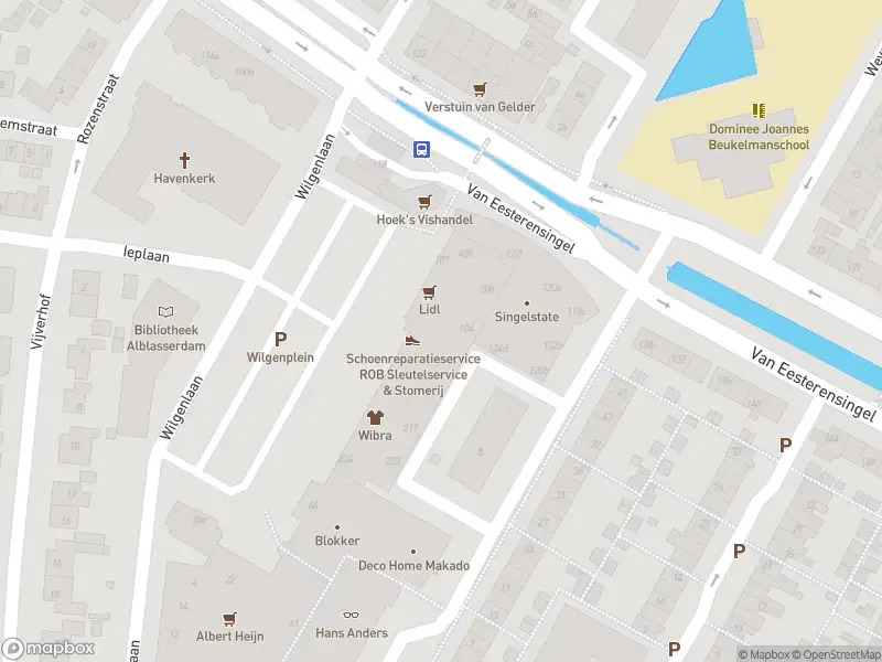 Ambulance met gepaste spoed naar de Wilgenplein in Alblasserdam