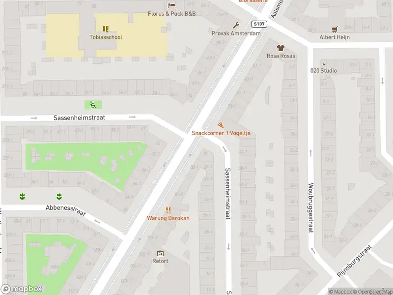 Ambulance met gepaste spoed naar de Haarlemmermeerstraat in Amsterdam