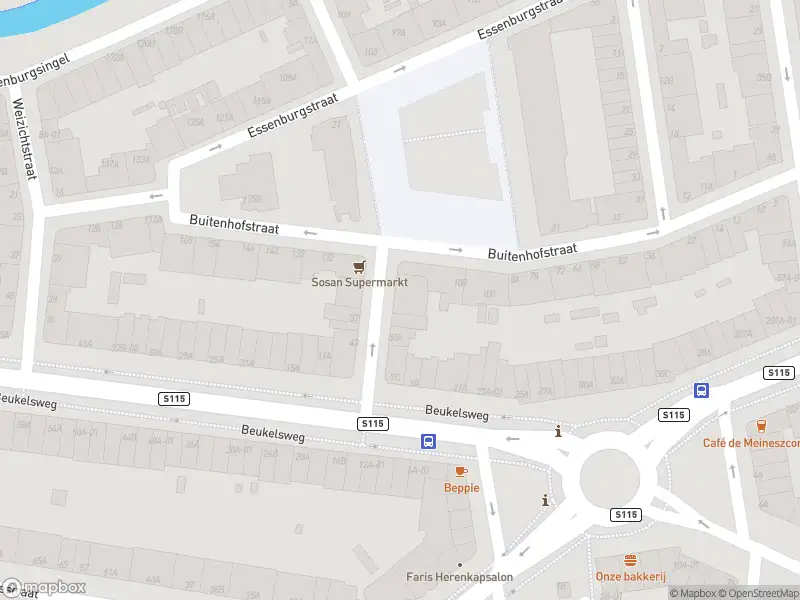 Ambulance met grote spoed naar de Veeluststraat in Rotterdam