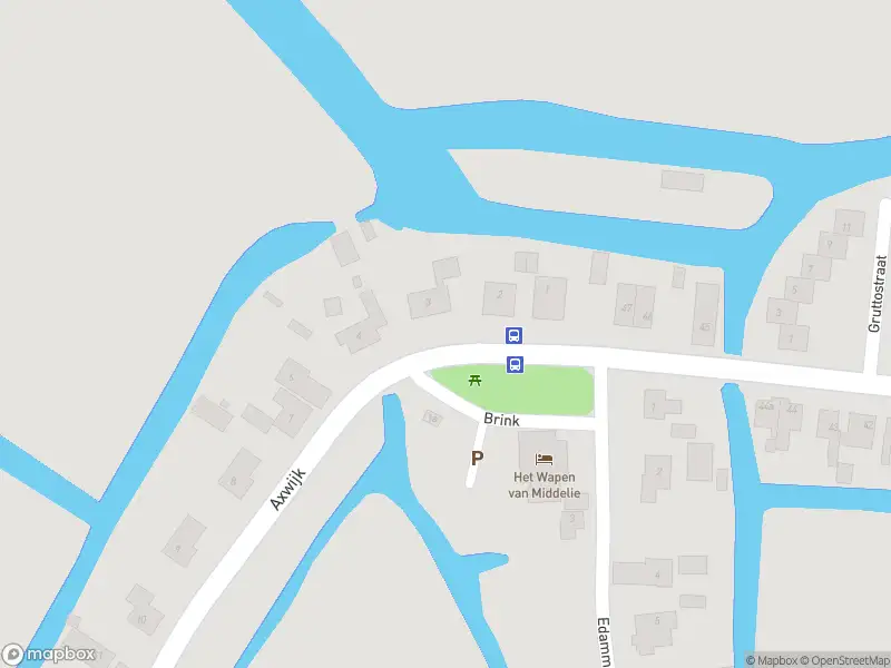 Ambulance met grote spoed naar de Axwijk in Middelie