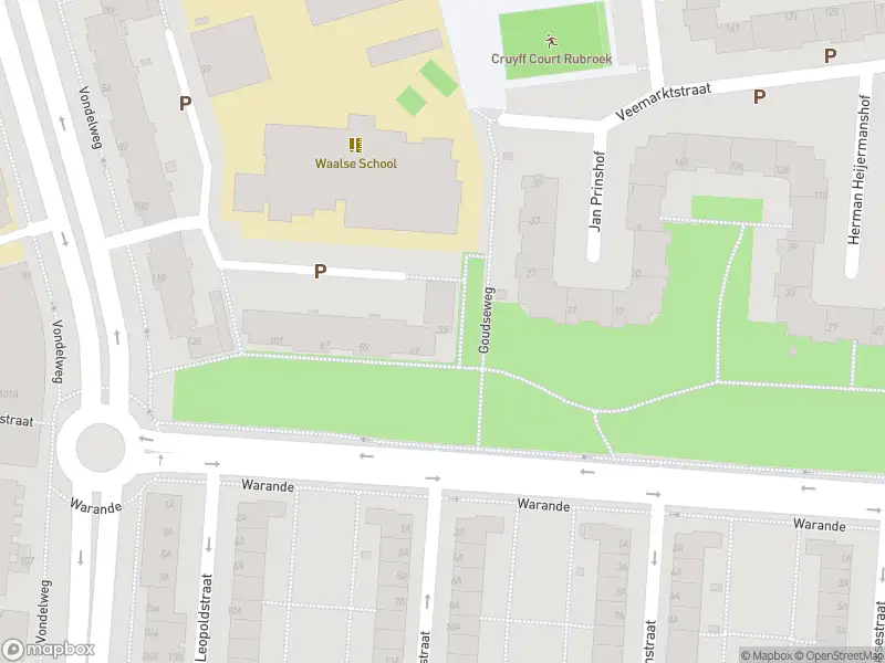 Ambulance met grote spoed naar de Warande in Rotterdam