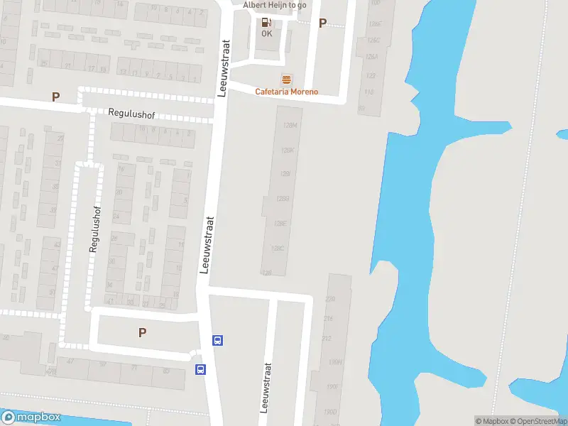 Ambulance met grote spoed naar de Leeuwstraat in Dordrecht