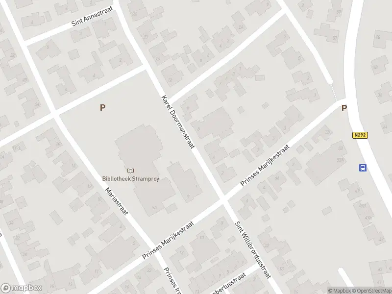 Ambulance met grote spoed naar de Karel Doormanstraat in Stramproy