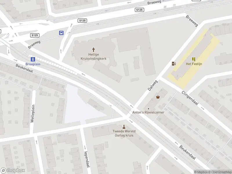 Ambulance met gepaste spoed naar de Beukendaal in Rotterdam