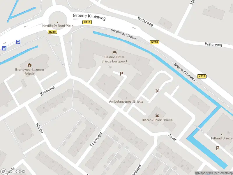 Ambulance met grote spoed naar de Amer in Brielle