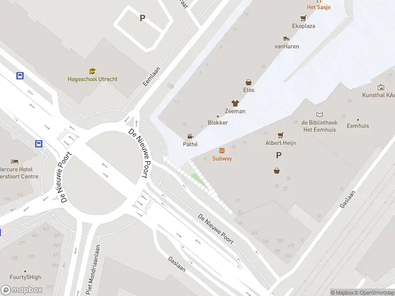 Politie naar de Eemplein in Amersfoort vanwege steekincident