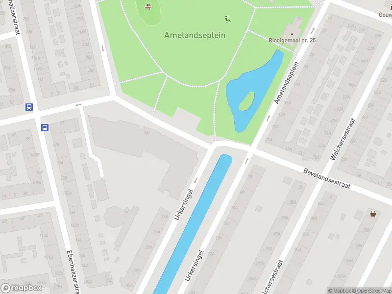 Ambulance met gepaste spoed naar de Bevelandsestraat in Rotterdam