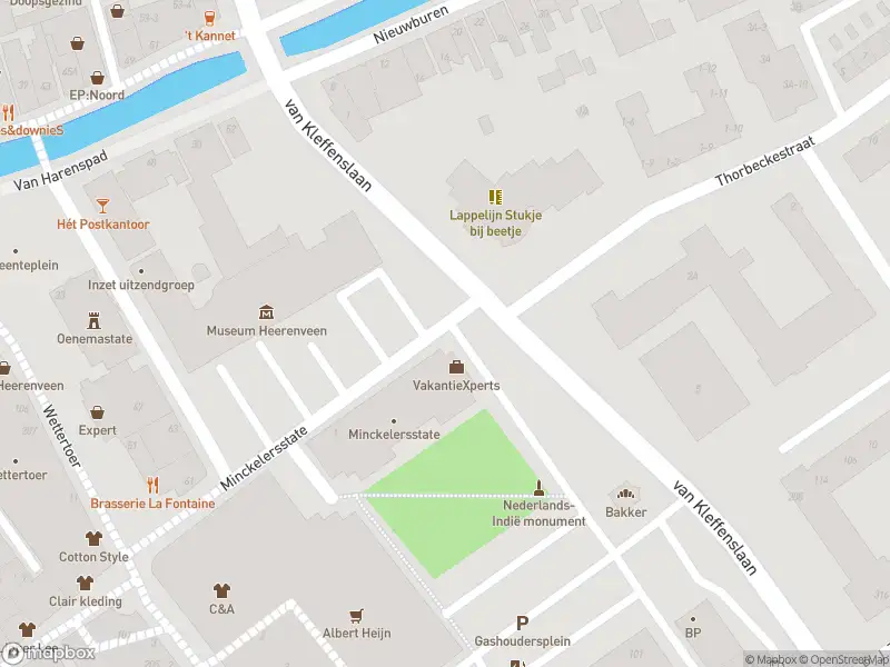 Brandweer met gepaste spoed naar de Burgemeester Kuperusplein in Heerenveen vanwege een liftopsluiting