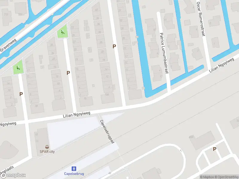 Ambulance met grote spoed naar de Salvador Allendestraat in Rotterdam