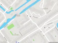 Ambulance met grote spoed naar de Estelístraat in Delft